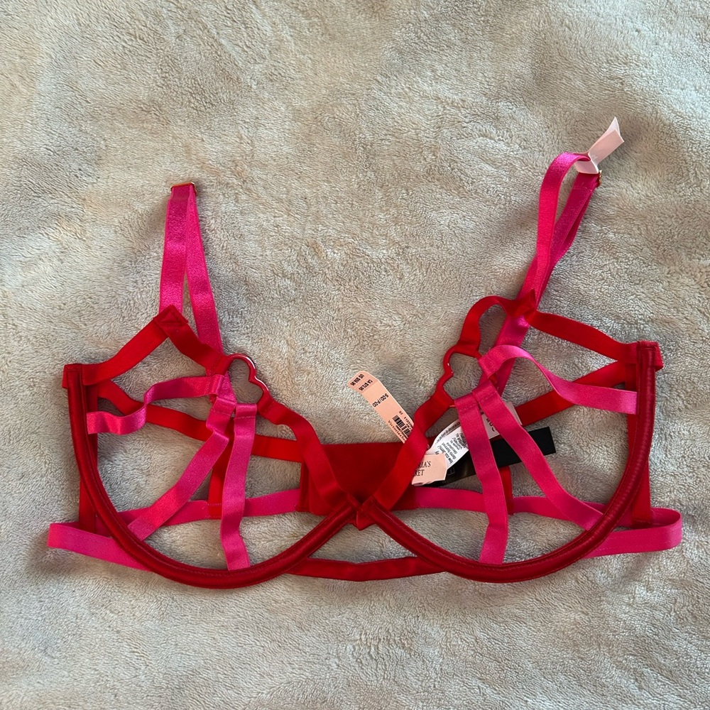 NWT ❤️ Victoria's Secret Red and Pink Strappy Bra